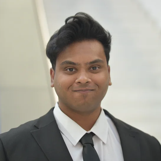 Foto Khan